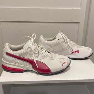 Women’s Puma Running Shoes with Softfoam Size 10
